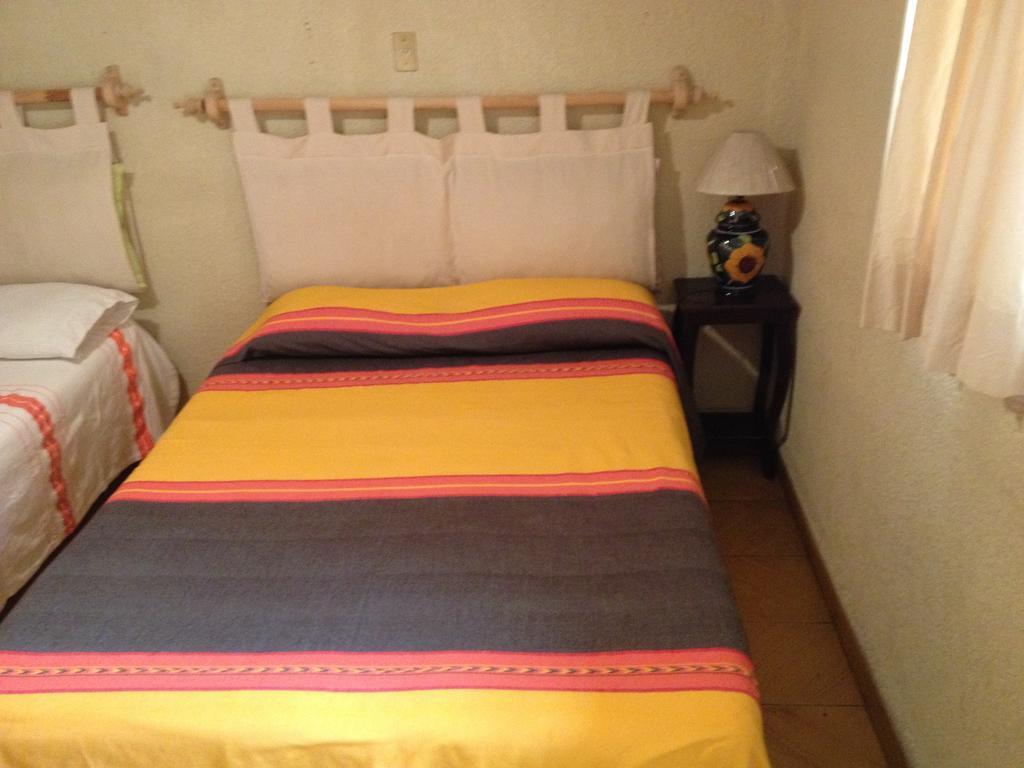 Hostal Casa Castillo Morelia Chambre photo