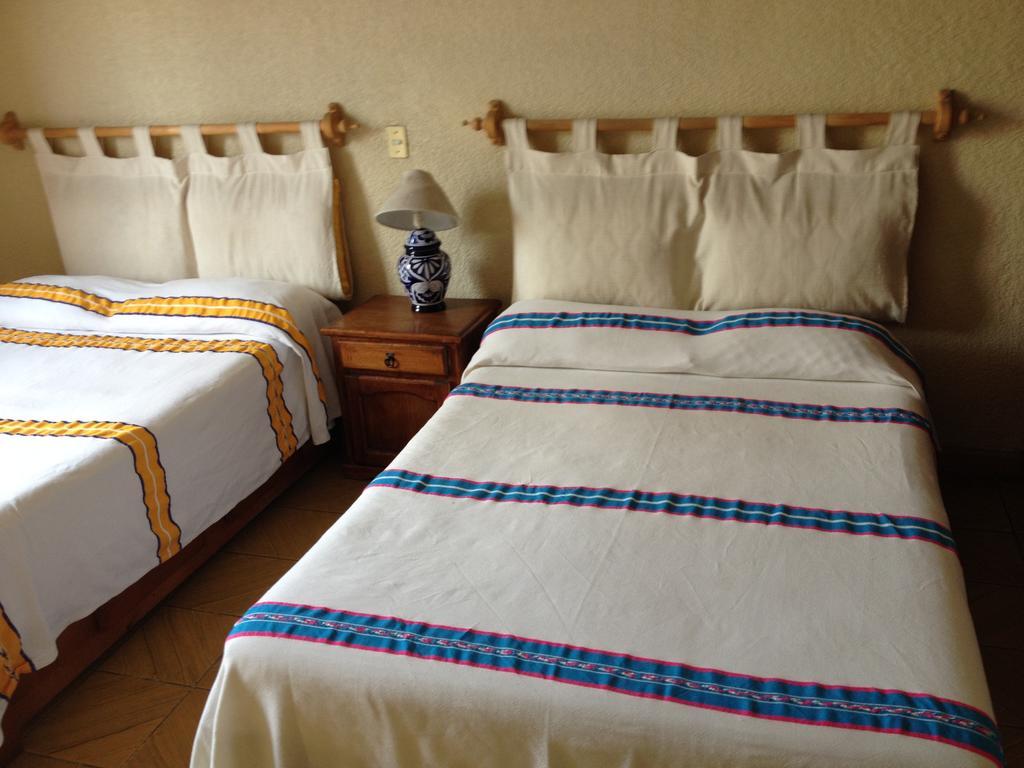 Hostal Casa Castillo Morelia Chambre photo