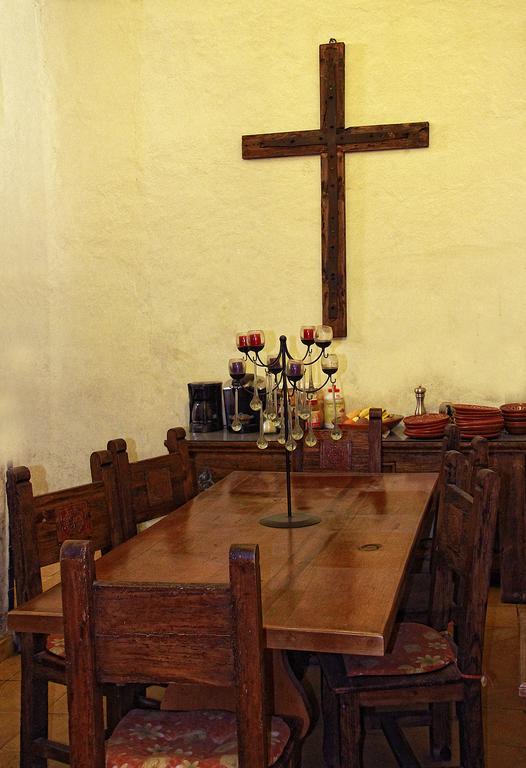 Hostal Casa Castillo Morelia Extérieur photo