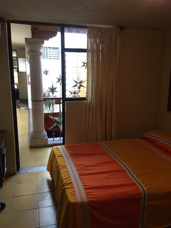 Hostal Casa Castillo Morelia Extérieur photo