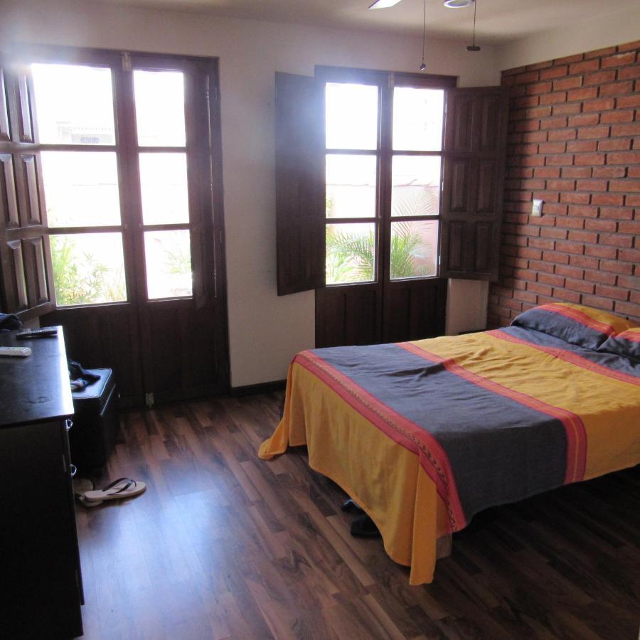 Hostal Casa Castillo Morelia Extérieur photo